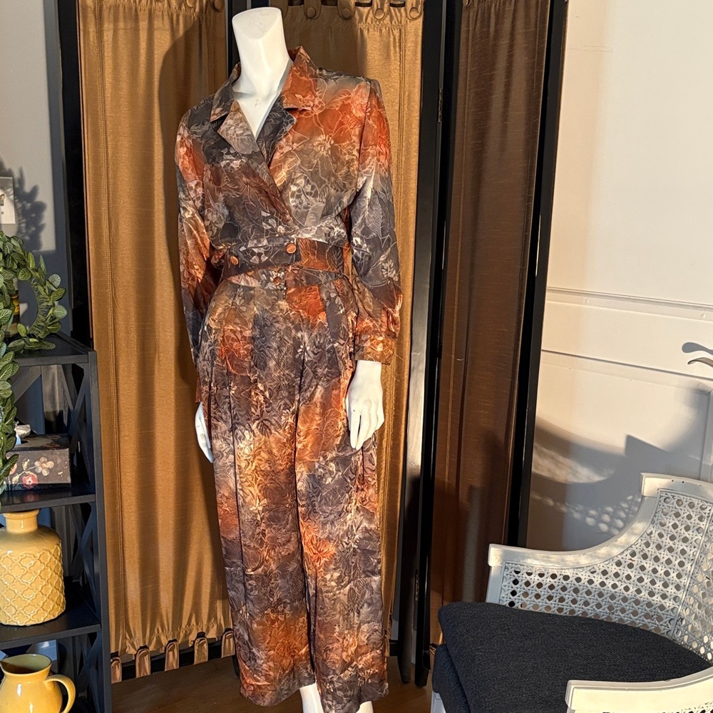 Beautiful Printed Retro Pantsuit
